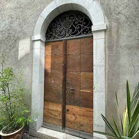 住宿加早餐酒店 Jardin Des Remparts - Reserve Aux Adultes 奥尔泰兹
